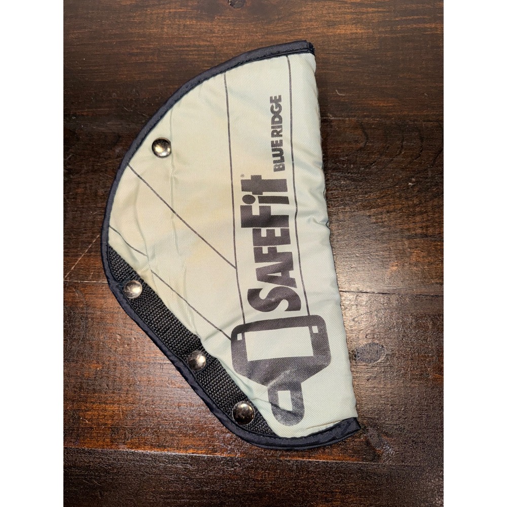 SafeFit Blue Ridge Seat Belt Adjuster Shoulder Strap Positioner Gray